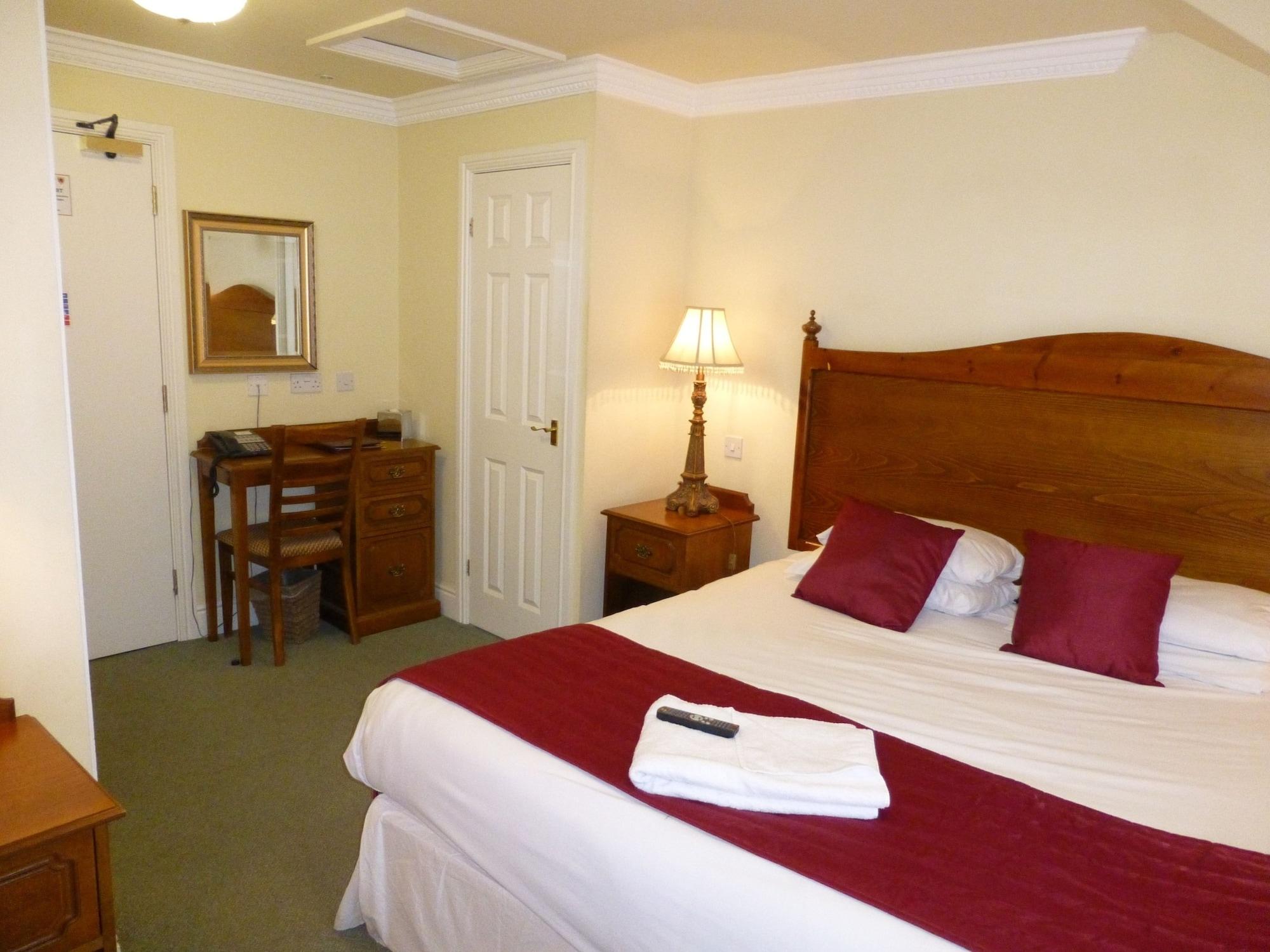 The Atherstone Red Lion Hotel Kültér fotó