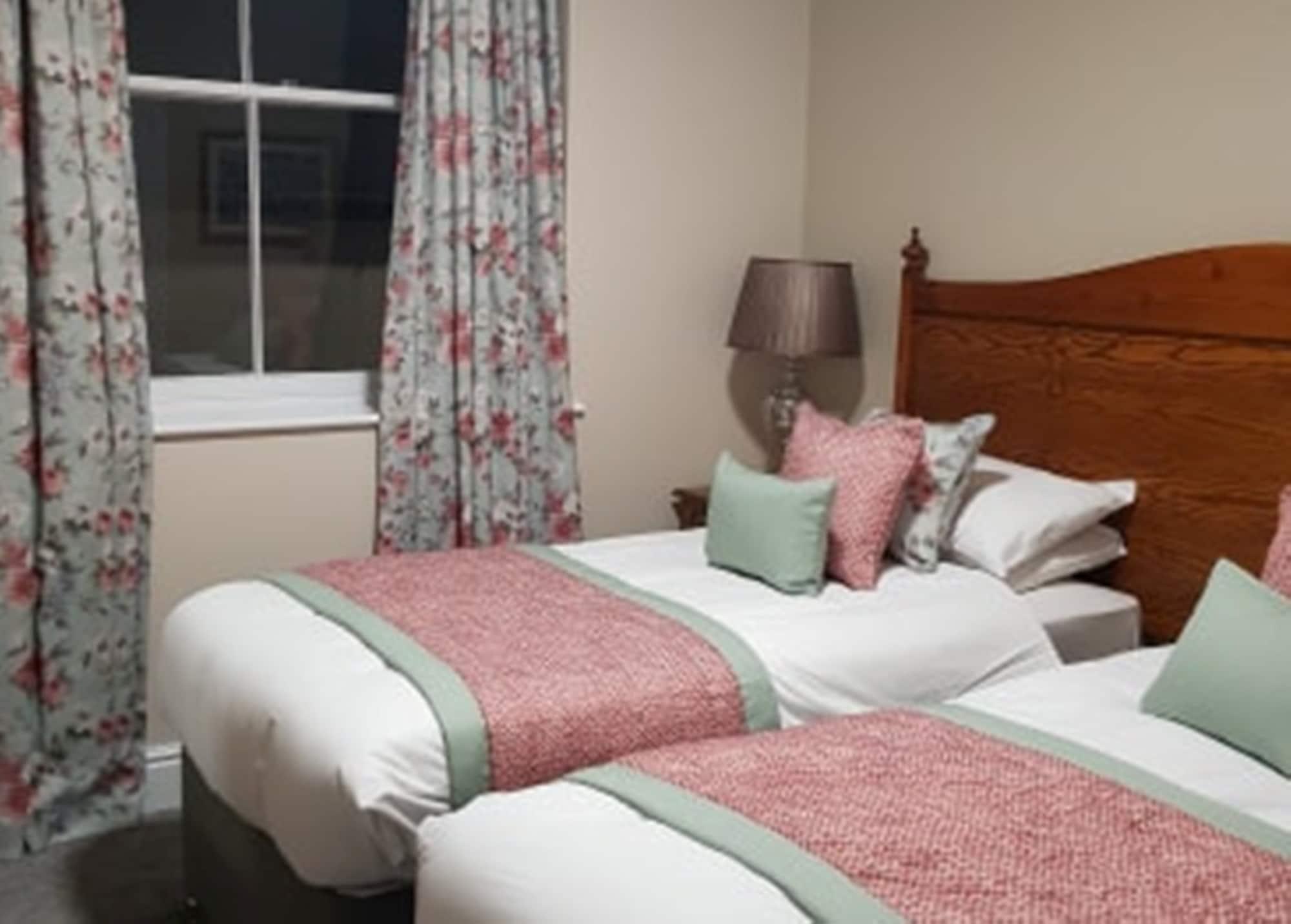 The Atherstone Red Lion Hotel Kültér fotó