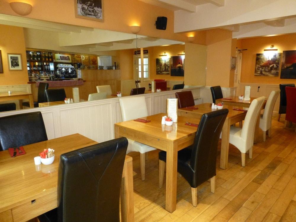The Atherstone Red Lion Hotel Kültér fotó