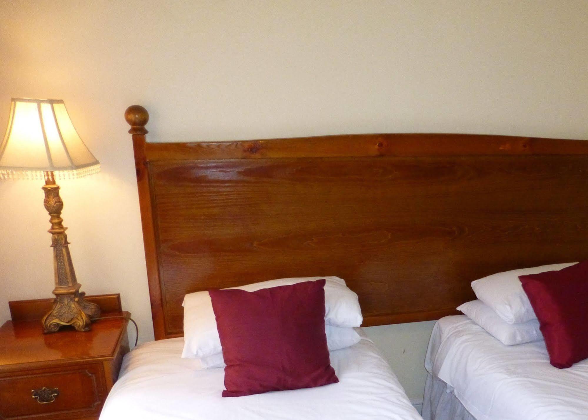 The Atherstone Red Lion Hotel Kültér fotó