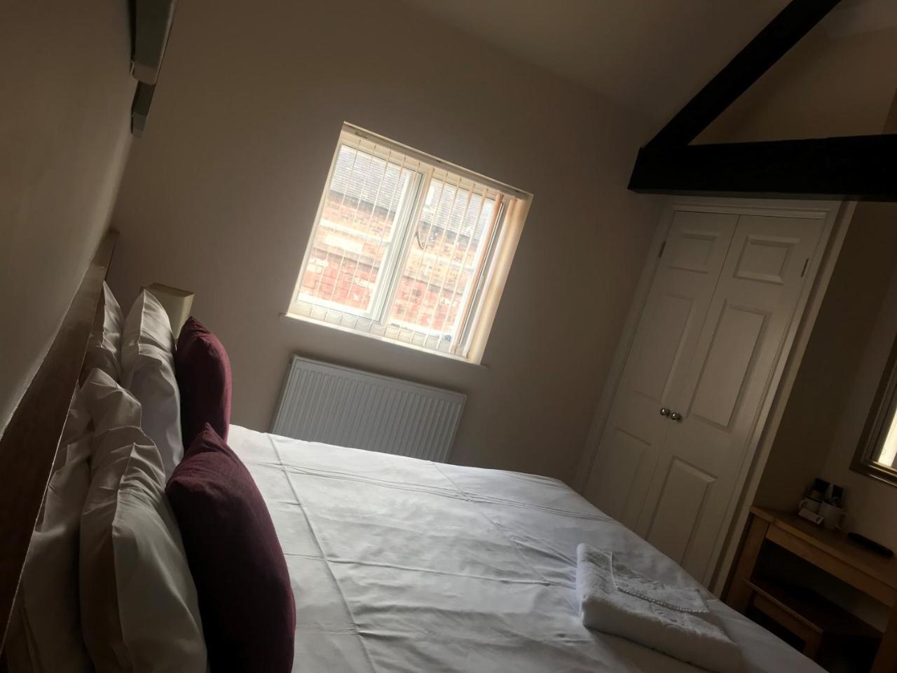 The Atherstone Red Lion Hotel Kültér fotó